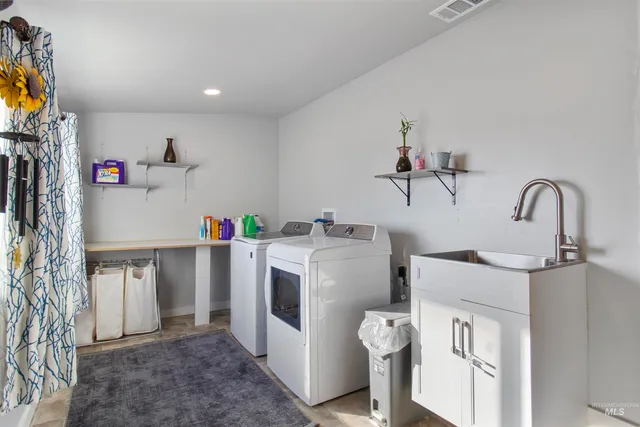 $425,000 | 3582 North 3230 East, Kimberly, ID 83341