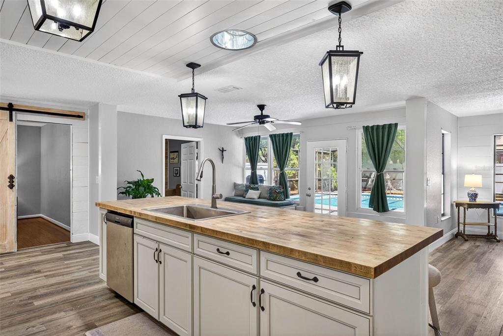 9043 Mc Cormick Street Spring Hill, FL 34608 - Photo 18 of 47