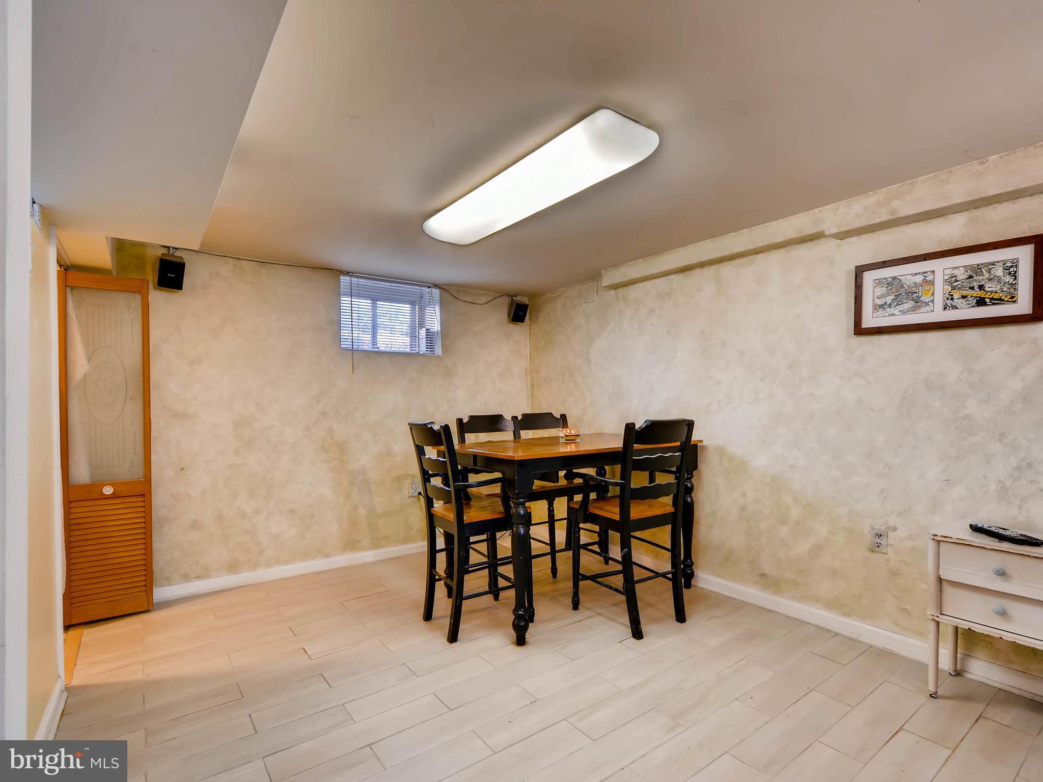 5913 Meadow Road Baltimore, MD 21206 - Photo 19 of 28 Dining Room