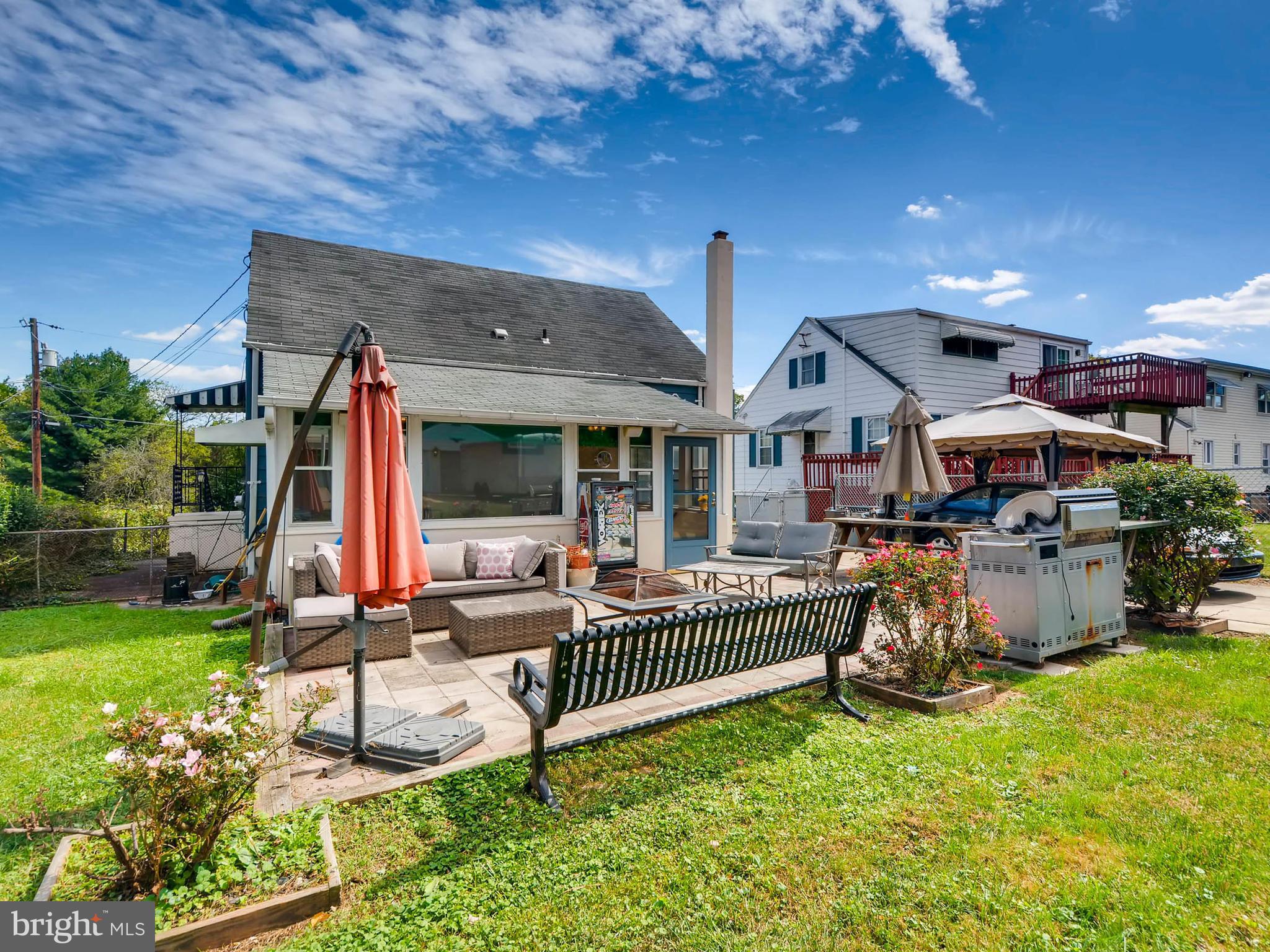 5913 Meadow Road Baltimore, MD 21206 - Photo 25 of 28 Great Entertaining area