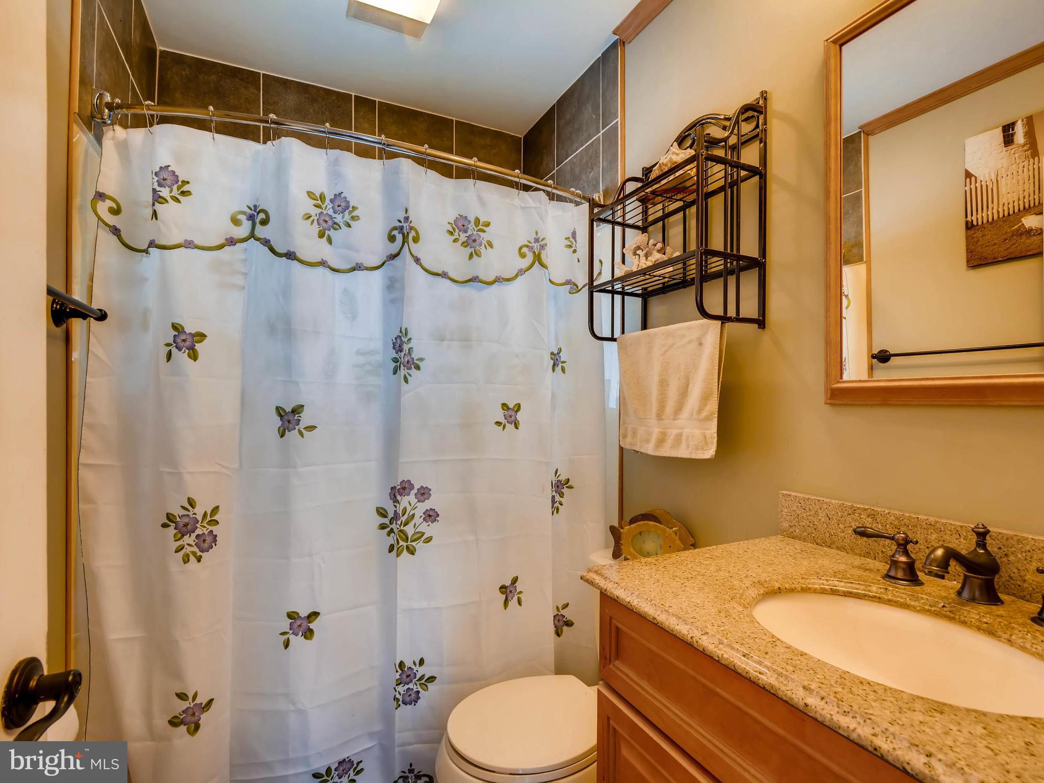 5913 Meadow Road Baltimore, MD 21206 - Photo 10 of 28 Bath