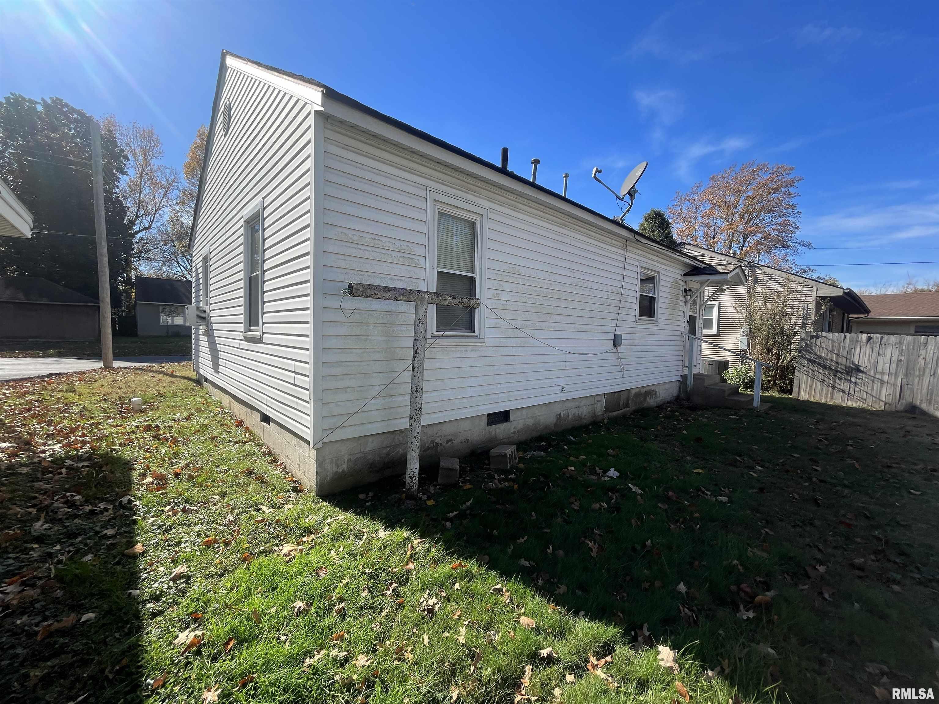 311 East 12th Street Metropolis, IL 62960 - Photo 3 of 10