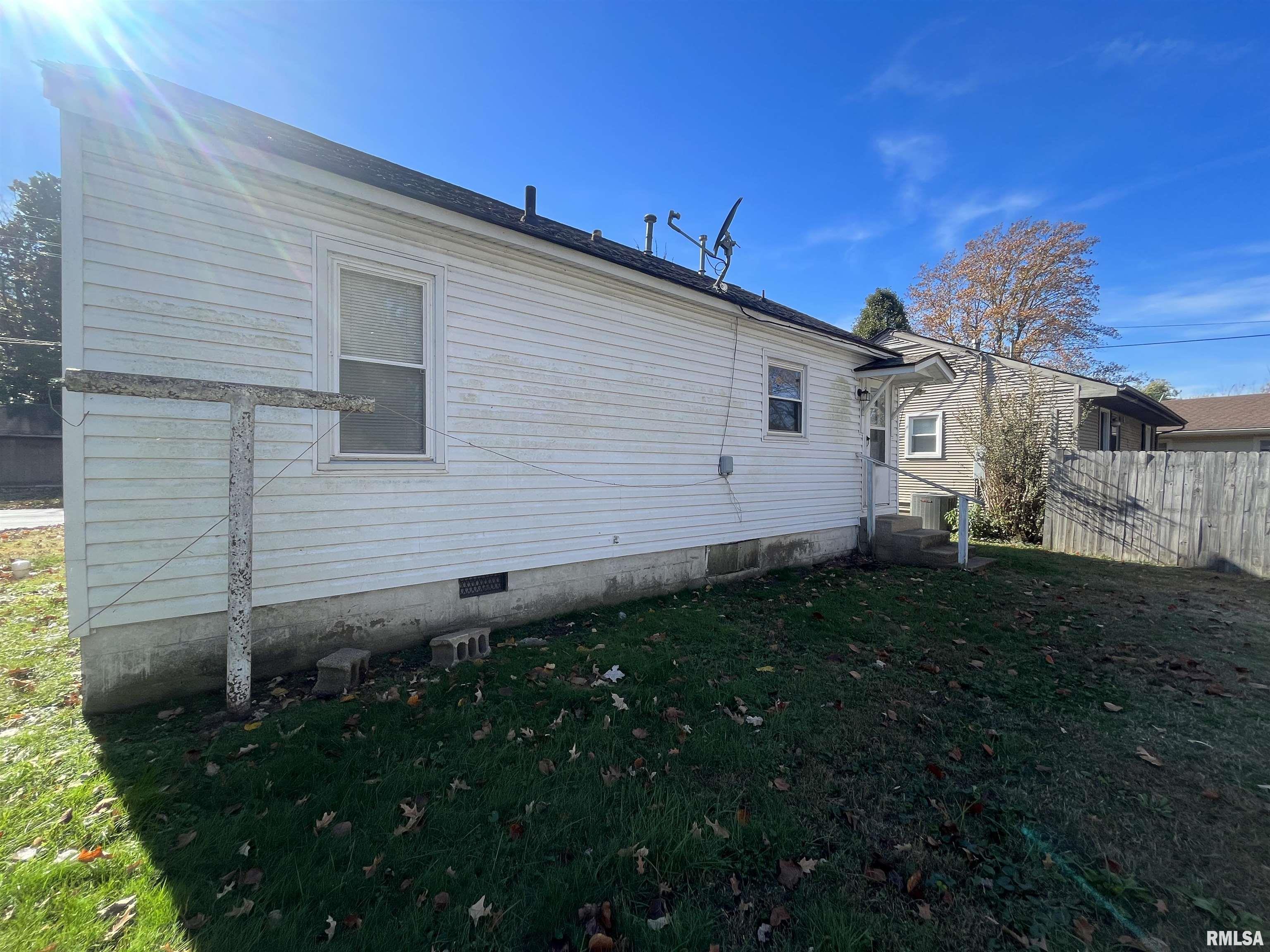 311 East 12th Street Metropolis, IL 62960 - Photo 4 of 10