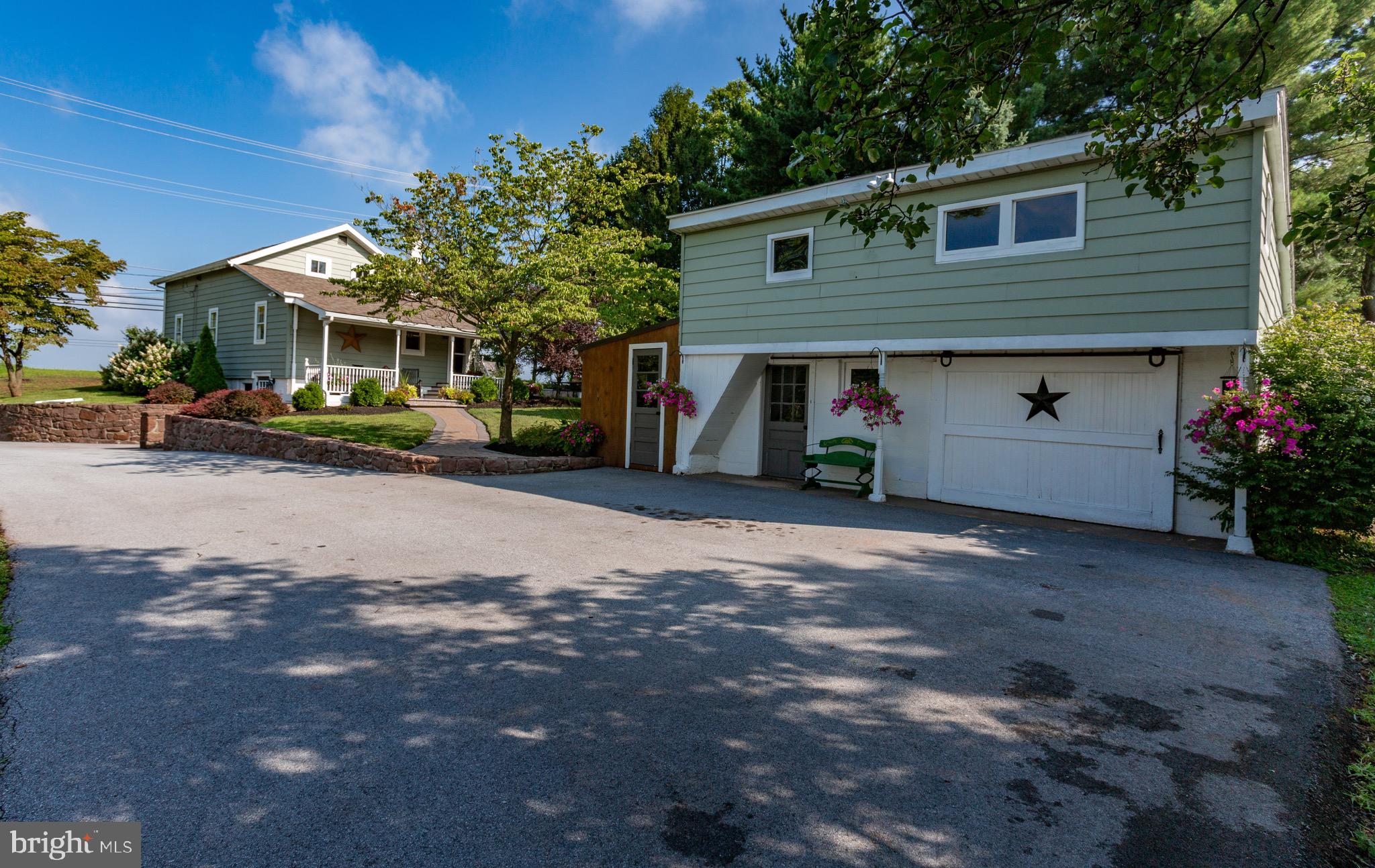 65 Ellis Woods Road Pottstown, PA 19465 - Photo 2 of 37 Gallery Image 2
