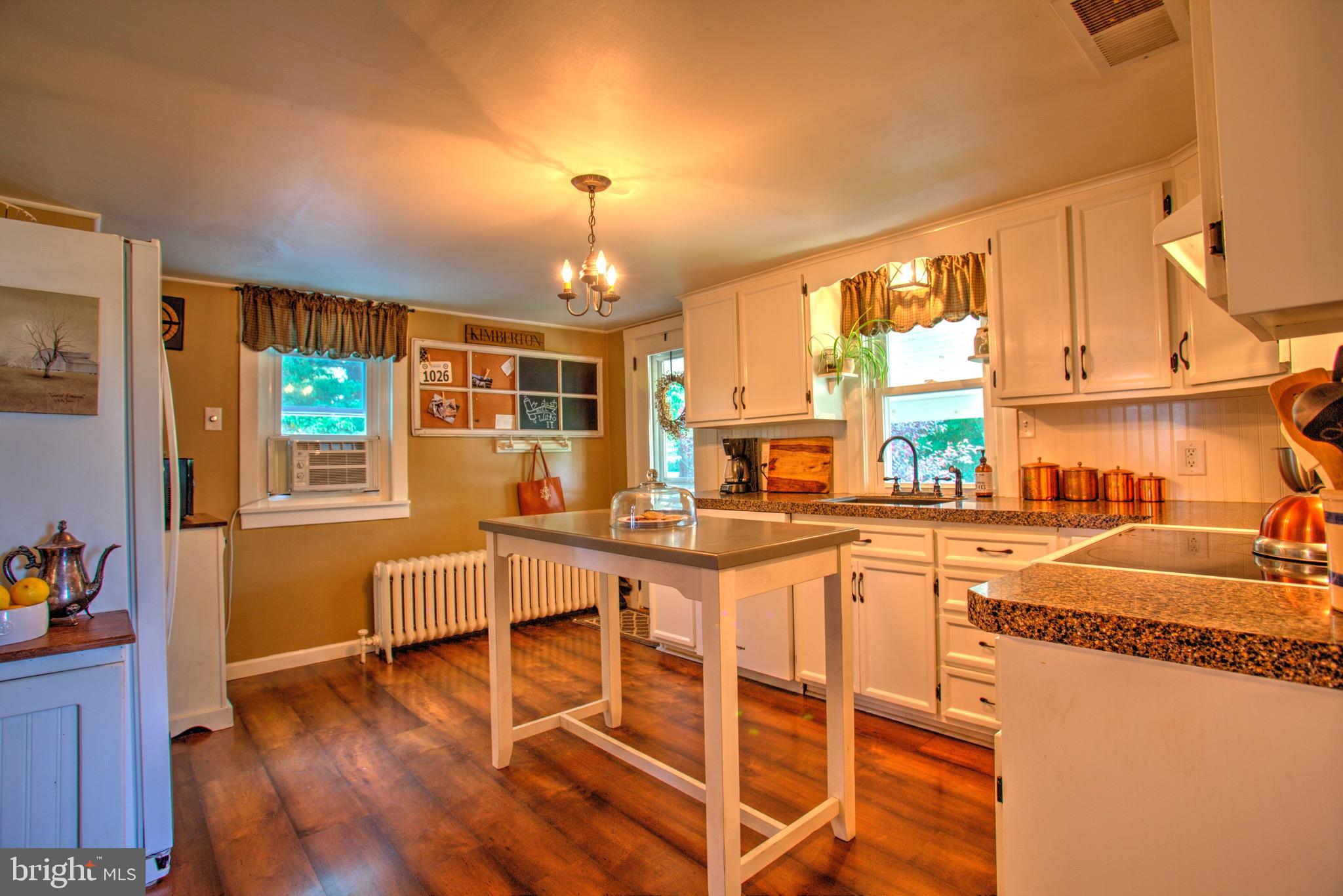 65 Ellis Woods Road Pottstown, PA 19465 - Photo 3 of 37 Gallery Image 3