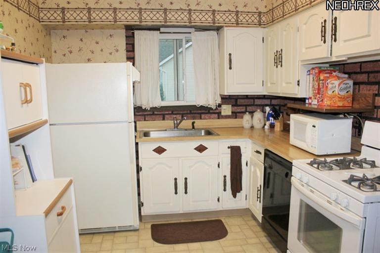 30021 Regent Road Wickliffe, OH 44092 - Photo 5 of 11 Gallery Image 5