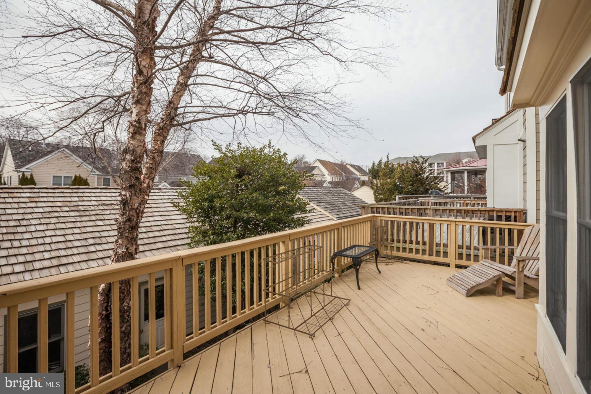 330 Hart Road Gaithersburg, MD 20878 - Photo 26 of 30 Deck