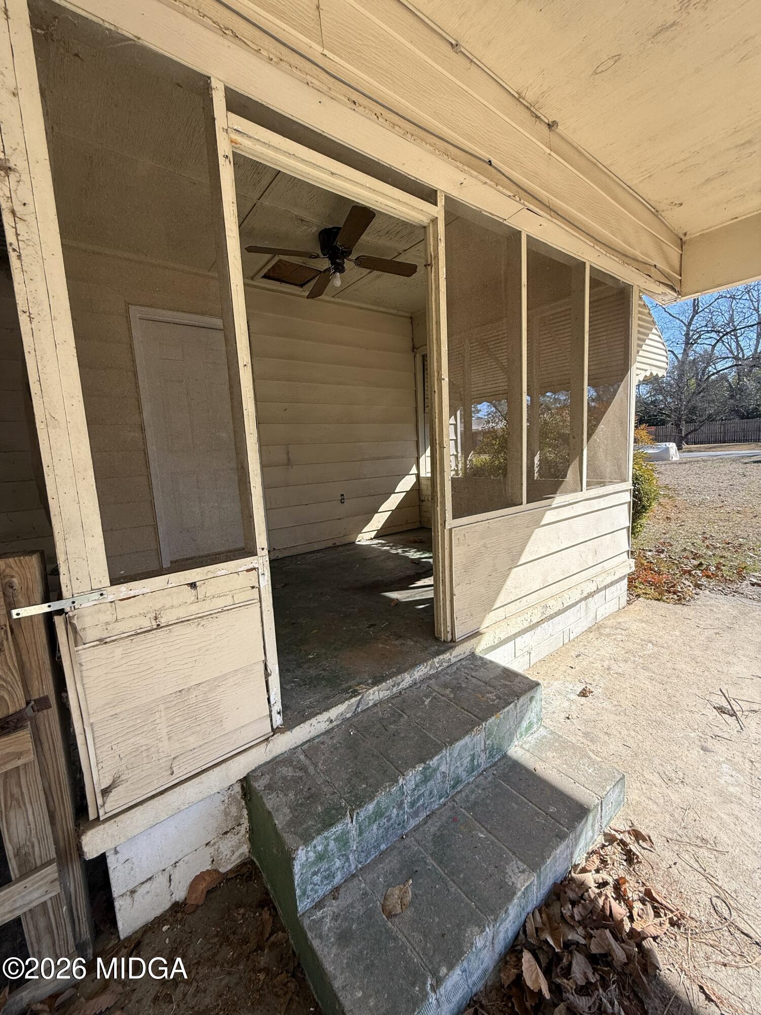145 Edmondson Circle Cochran, GA 31014 - Photo 11 of 13 a view of outdoor space