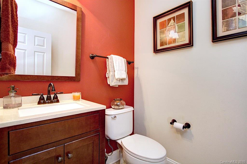 10933 Rousay Road, Unit 306 Charlotte, NC 28278 - Photo 11 of 24 Gallery Image 11