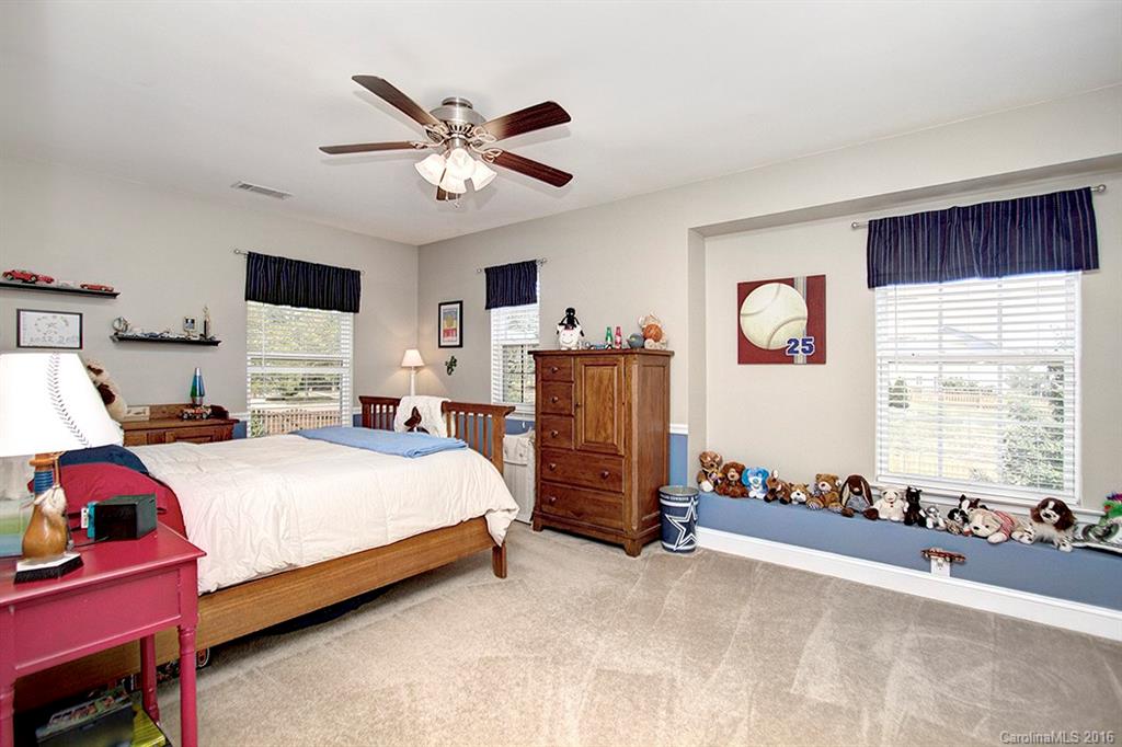 10933 Rousay Road, Unit 306 Charlotte, NC 28278 - Photo 18 of 24 Gallery Image 18