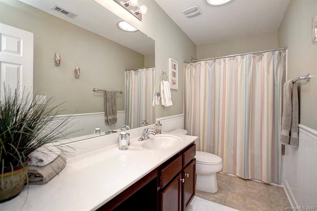 10933 Rousay Road, Unit 306 Charlotte, NC 28278 - Photo 20 of 24 Gallery Image 20