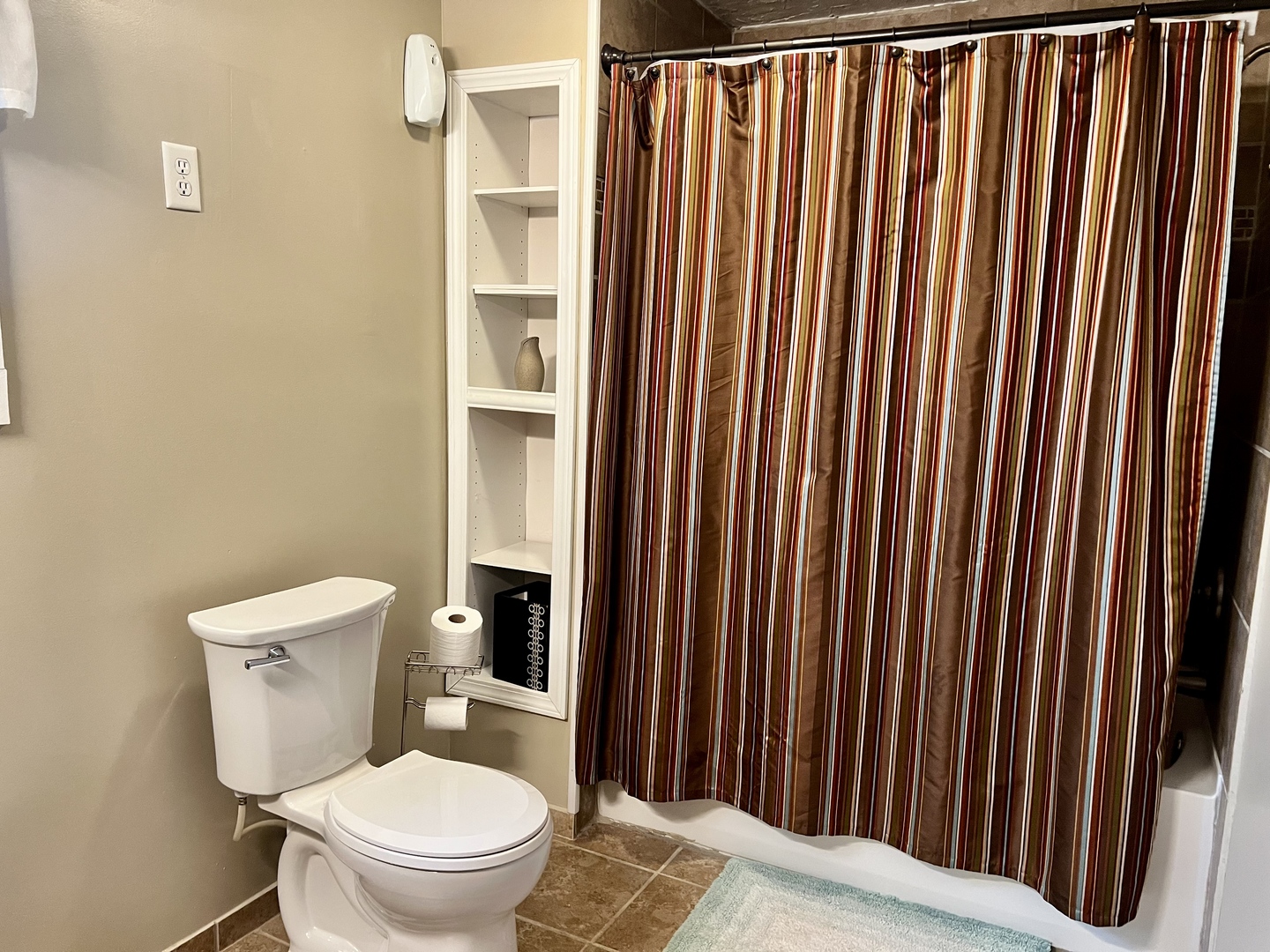 118 North Hartwell Street Gilman, IL 60938 - Photo 30 of 56 a white toilet sitting next to a shower curtain