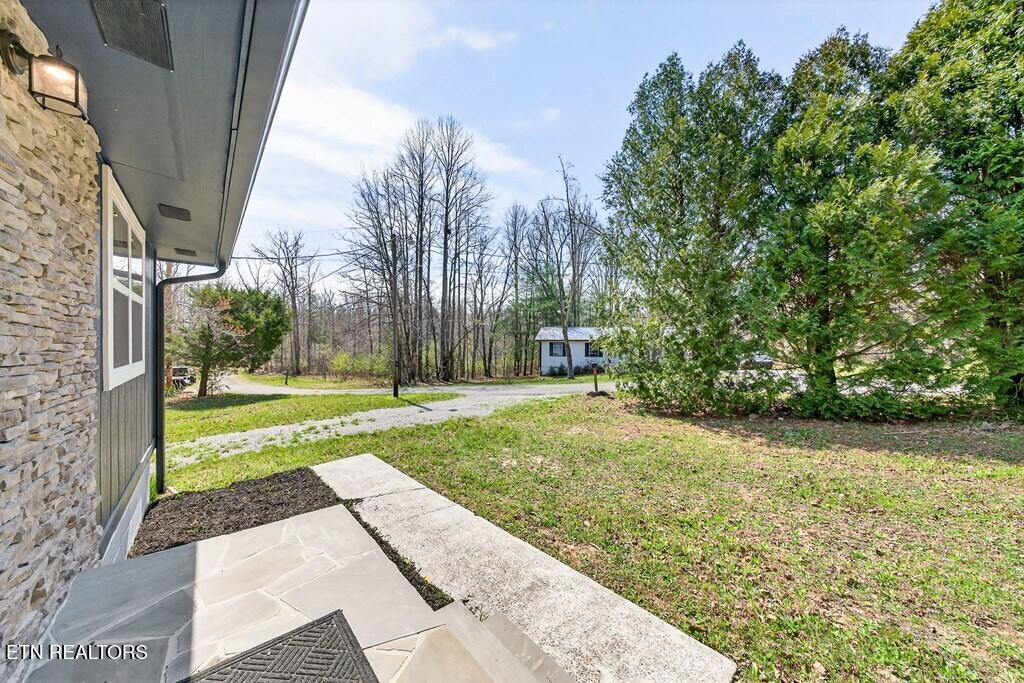 121 Twin Oaks Road Pikeville, TN 37367 - Photo 3 of 34 243147_2