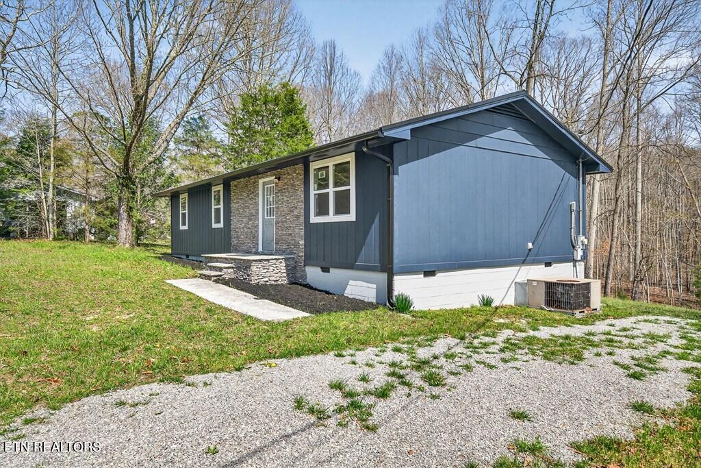 121 Twin Oaks Road Pikeville, TN 37367 - Photo 8 of 34 243147_7