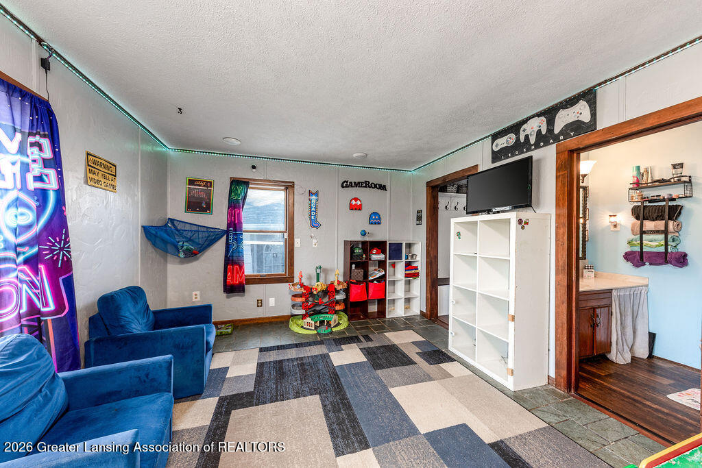 5961 Horstmeyer Road Lansing, MI 48911 - Photo 12 of 26
