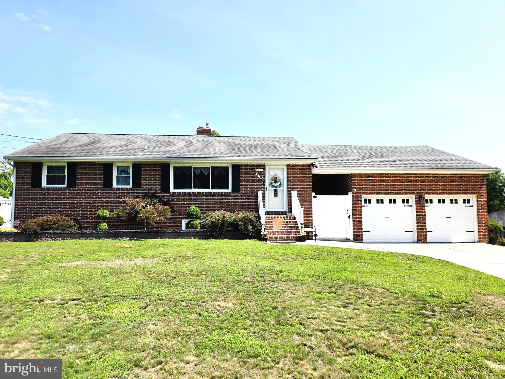 1705 South Riding Lane Wilmington, DE 19804 - Photo 2 of 20 Gallery Image 2