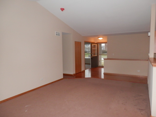 1958 Brimstone Road Romeoville, IL 60446 - Photo 2 of 18