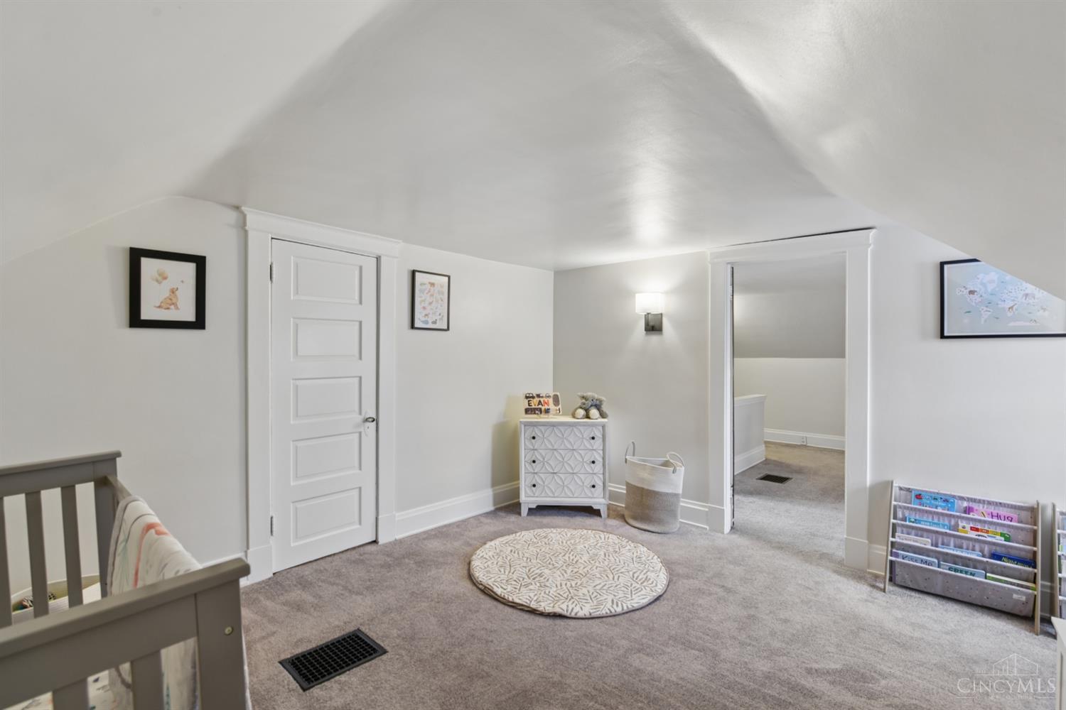 3327 Brotherton Road Cincinnati, OH 45209 - Photo 22 of 35 Gallery Image 22
