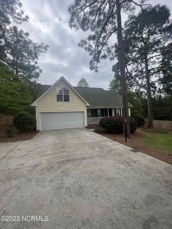 $2,500 | 6 Pierce Place, Pinehurst, NC 28374