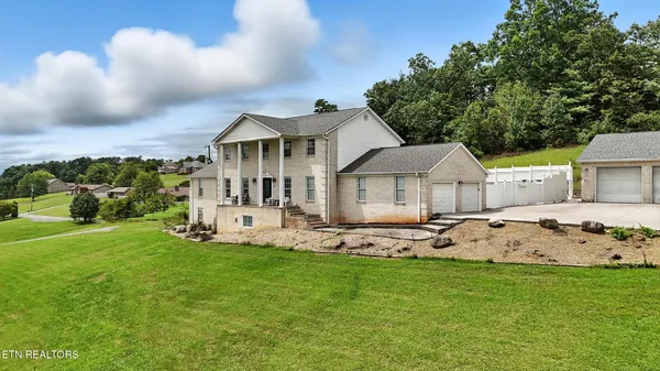 $1,850,000 | 212 Simmons Road, Seymour, TN 37865