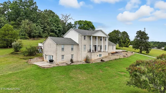 $1,850,000 | 212 Simmons Road, Seymour, TN 37865