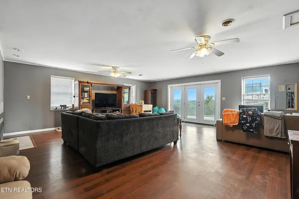 $1,850,000 | 212 Simmons Road, Seymour, TN 37865