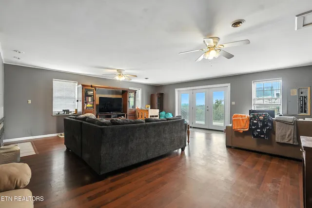 $1,850,000 | 212 Simmons Road, Seymour, TN 37865