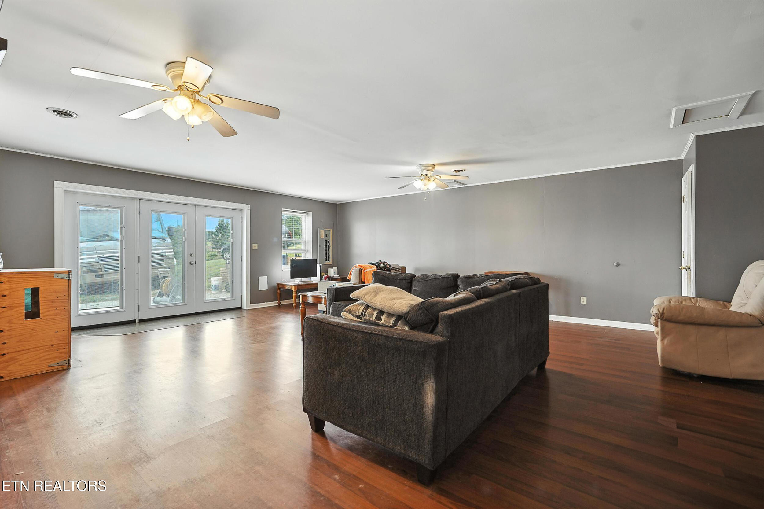 212 Simmons Road Seymour, TN 37865 - Photo 47 of 59 47_54_dsc01214