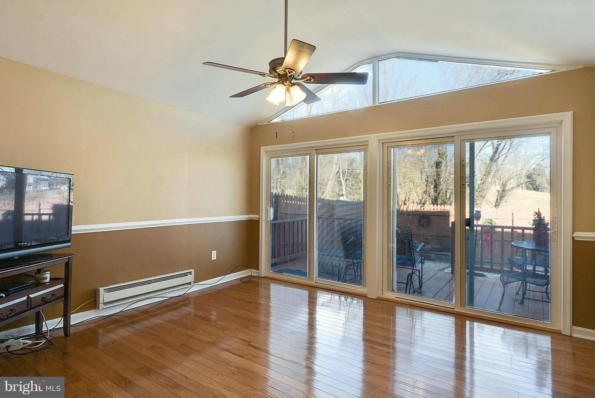 322 Rock Spring Drive Southwest Leesburg, VA 20175 - Photo 12 of 28 Sun/Family Room -gorgeous views of the farm