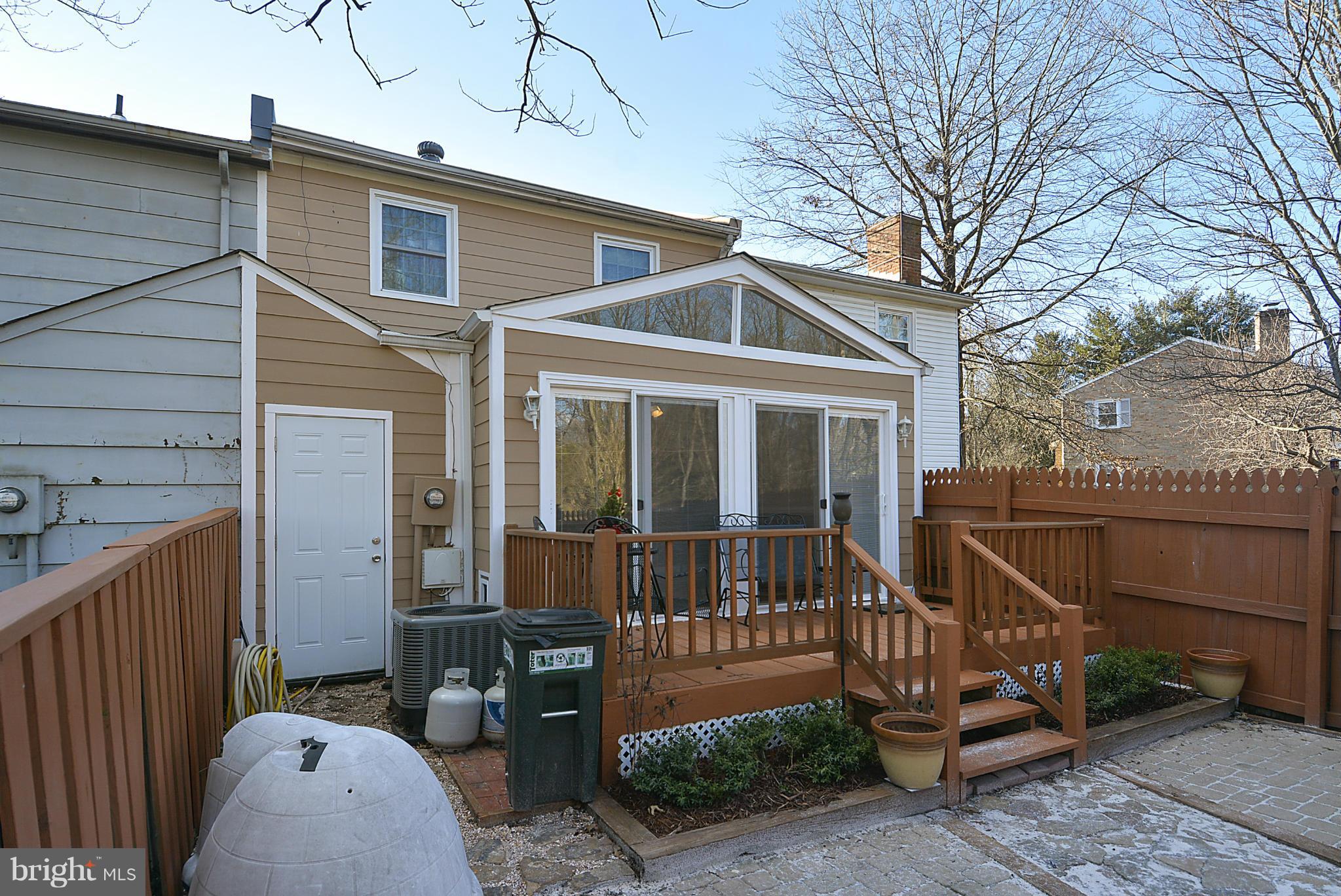 322 Rock Spring Drive Southwest Leesburg, VA 20175 - Photo 25 of 28 Spacious back yard!