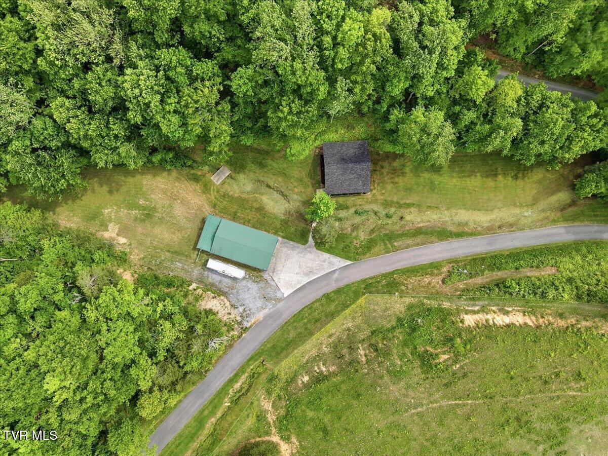 3427 Bill Douglas Road Newport, TN 37821 - Photo 15 of 33 16-3427_Bill_Douglas_rd_010