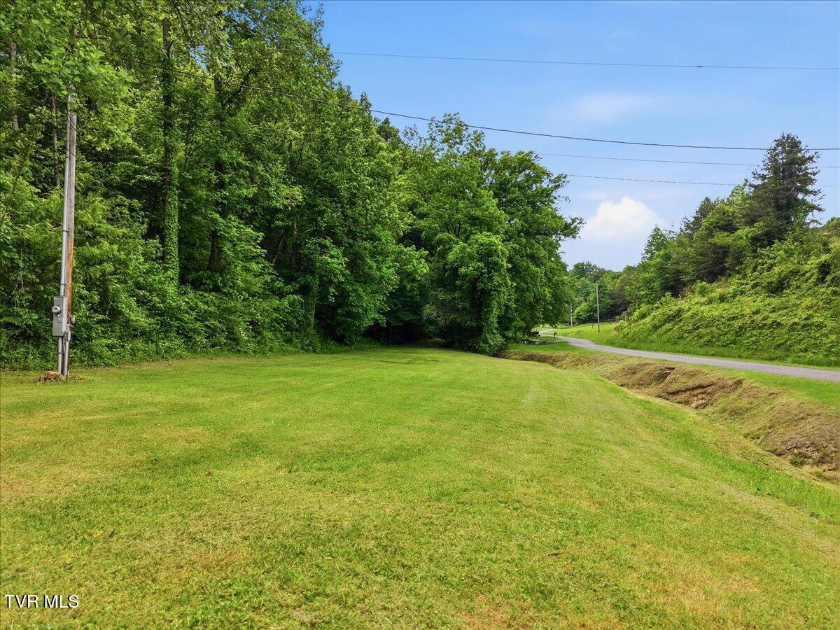 3427 Bill Douglas Road Newport, TN 37821 - Photo 16 of 33 17-3427_Bill_Douglas_rd_003
