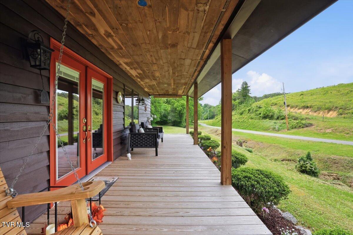 3427 Bill Douglas Road Newport, TN 37821 - Photo 6 of 33 07-3427_Bill_Douglas_rd_029