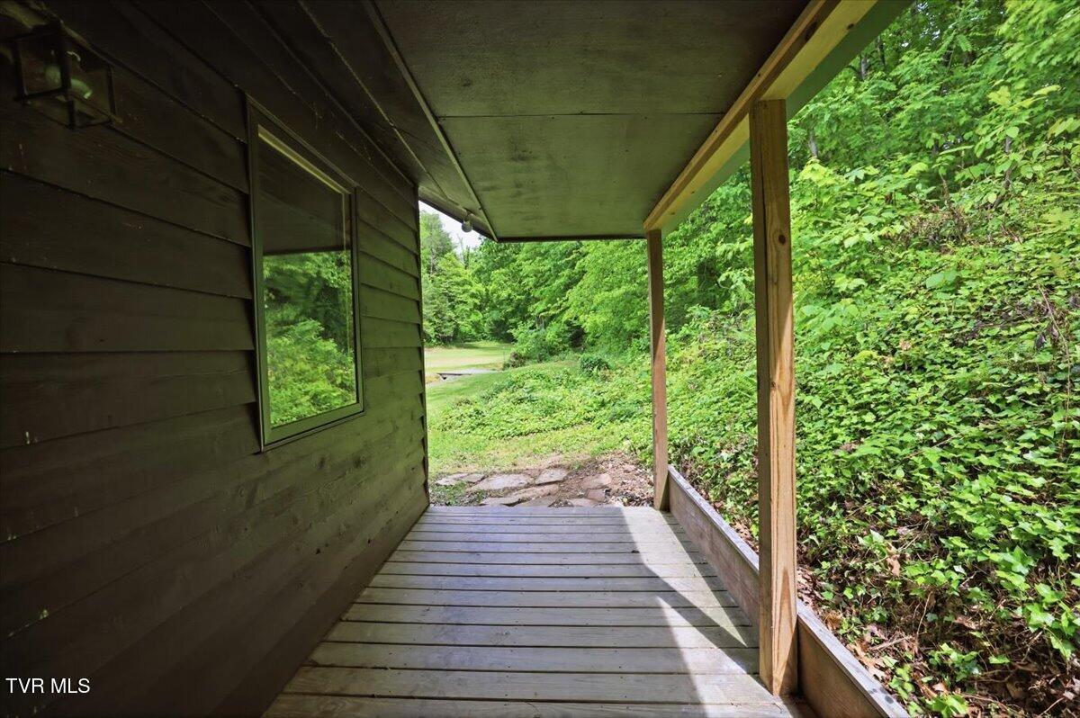 3427 Bill Douglas Road Newport, TN 37821 - Photo 7 of 33 08-3427_Bill_Douglas_rd_030