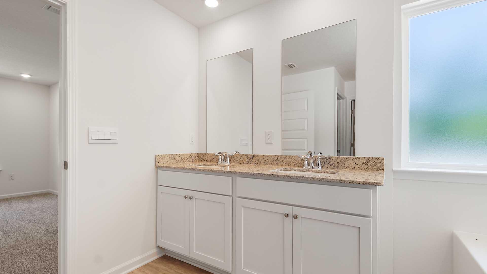 152 Dockside Road Freeport, FL 32439 - Photo 15 of 28 Cali_13_Primary_Bath