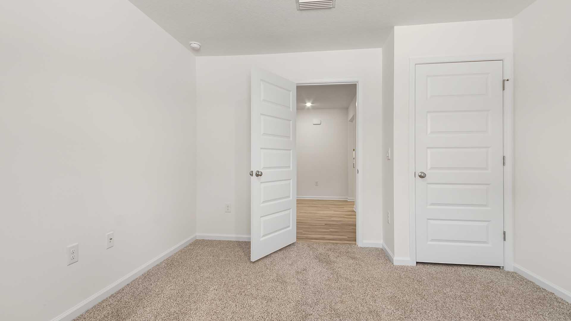 152 Dockside Road Freeport, FL 32439 - Photo 19 of 28 Cali_17_Bed_4_Closet