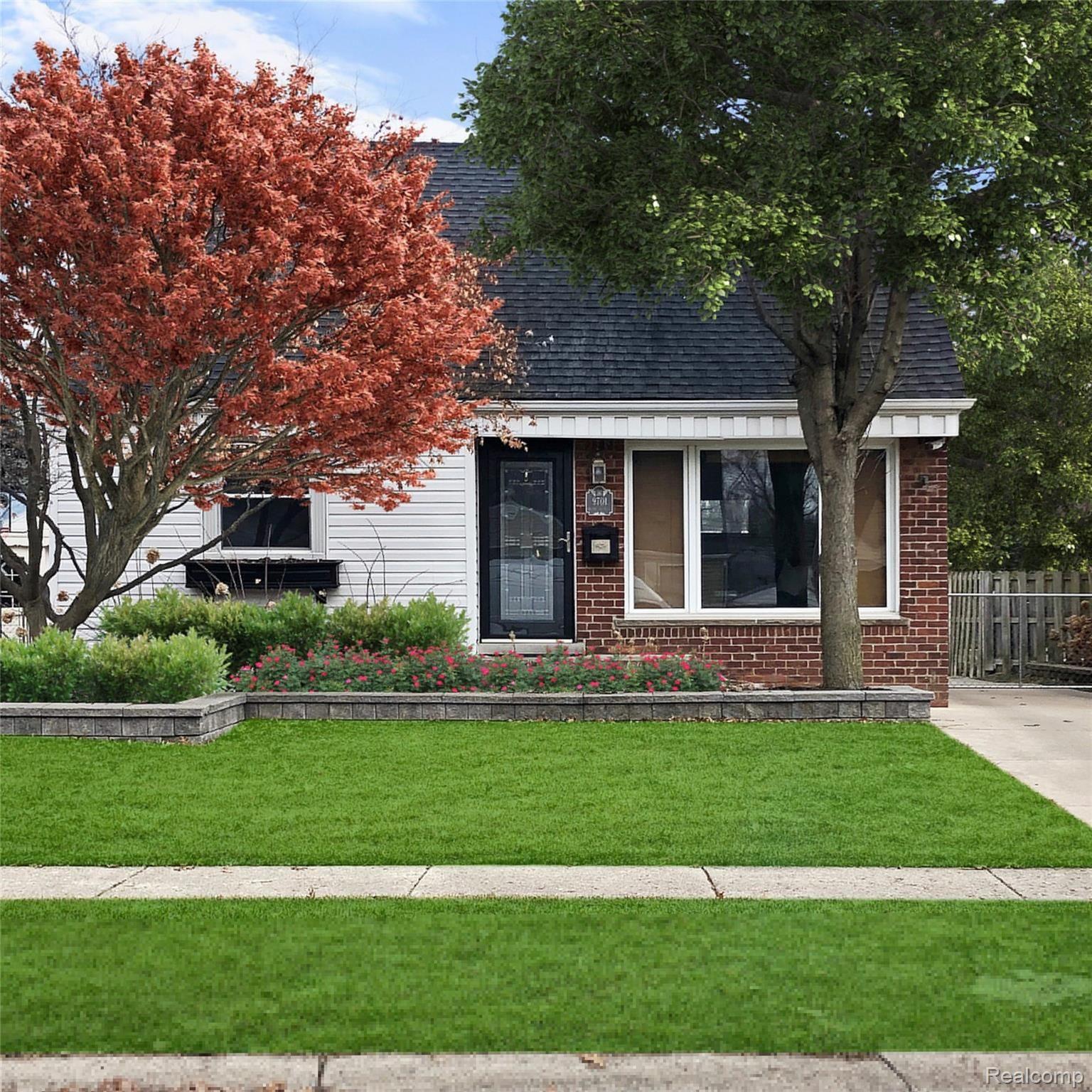 9701 Ruth Avenue Allen Park, MI 48101 - Photo 1 of 40 272D3F2A-9812-40EB-AD4F-FD558ED396E0.jpeg
