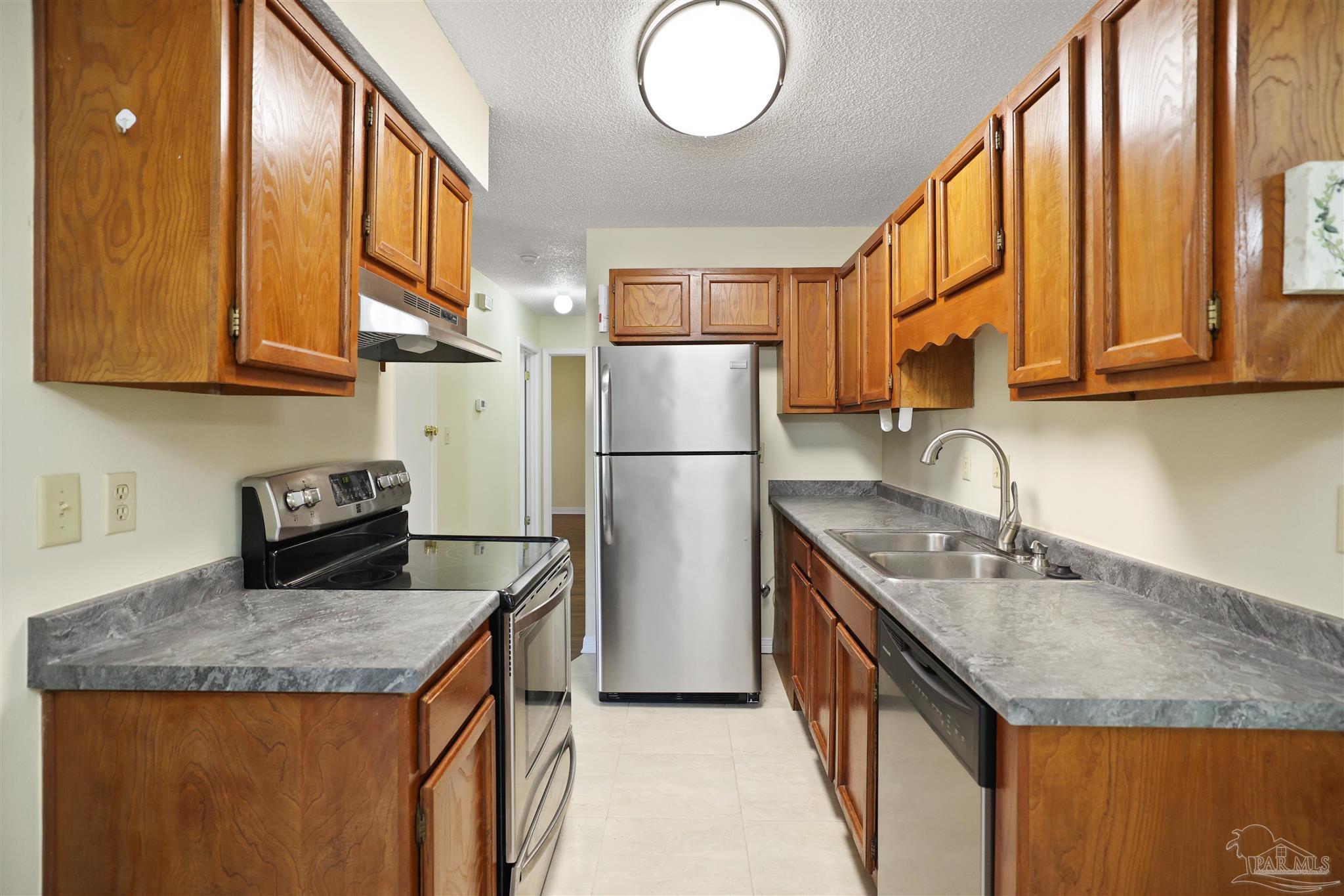 9345 Chisholm Road, Unit K2 Pensacola, FL 32514 - Photo 6 of 18 Gallery Image 6