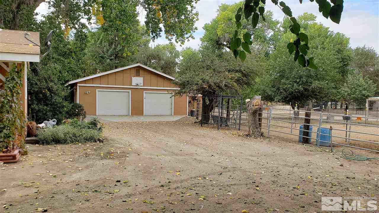3070 Farm District Road Fernley, NV 89408 - Photo 5 of 40 Photo 5