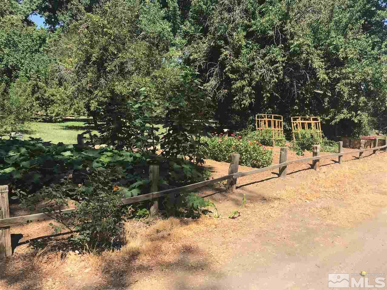 3070 Farm District Road Fernley, NV 89408 - Photo 7 of 40 Photo 7