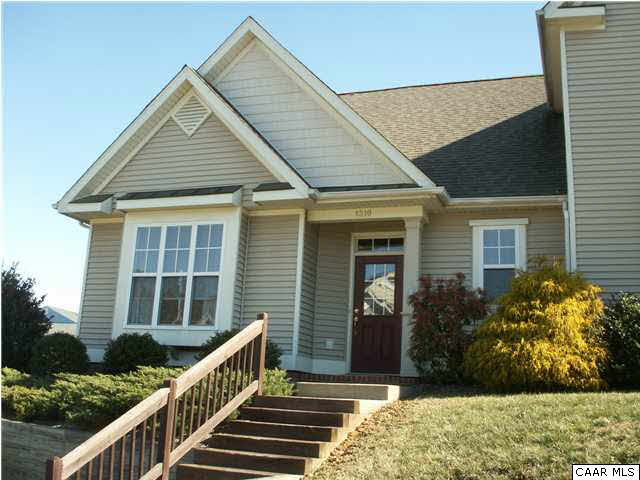 a view of house with street