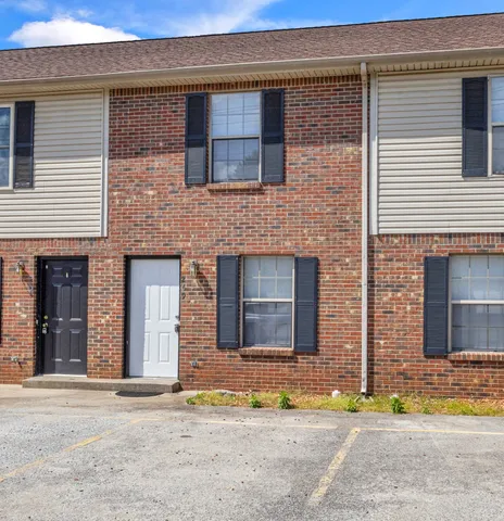$950 | 245 State Line Road, Oak Grove, KY 42262