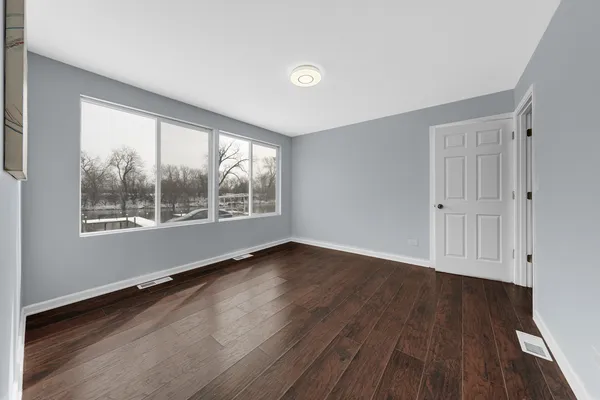 $265,000 | 38717 North Lake Street, Antioch, IL 60002