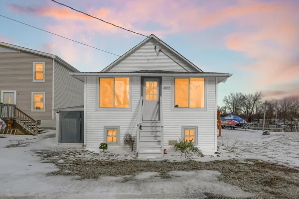 $265,000 | 38717 North Lake Street, Antioch, IL 60002