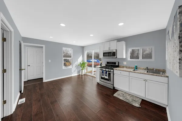 $265,000 | 38717 North Lake Street, Antioch, IL 60002