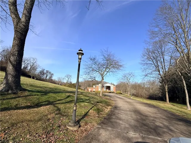 $16,000 | 206 Fairview Road, Pittsburgh, PA 15238