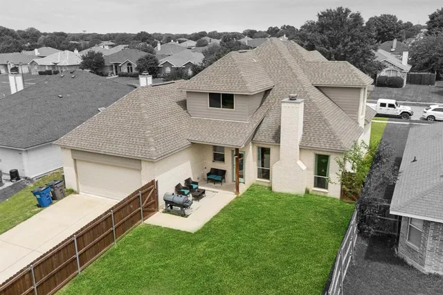 $399,000 | 1122 Alicia Lane, Lancaster, TX 75134