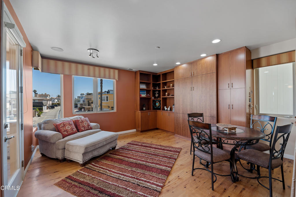 791 Mandalay Beach Road Oxnard, CA 93035 - Photo 22 of 46 a living room with furniture and a large window