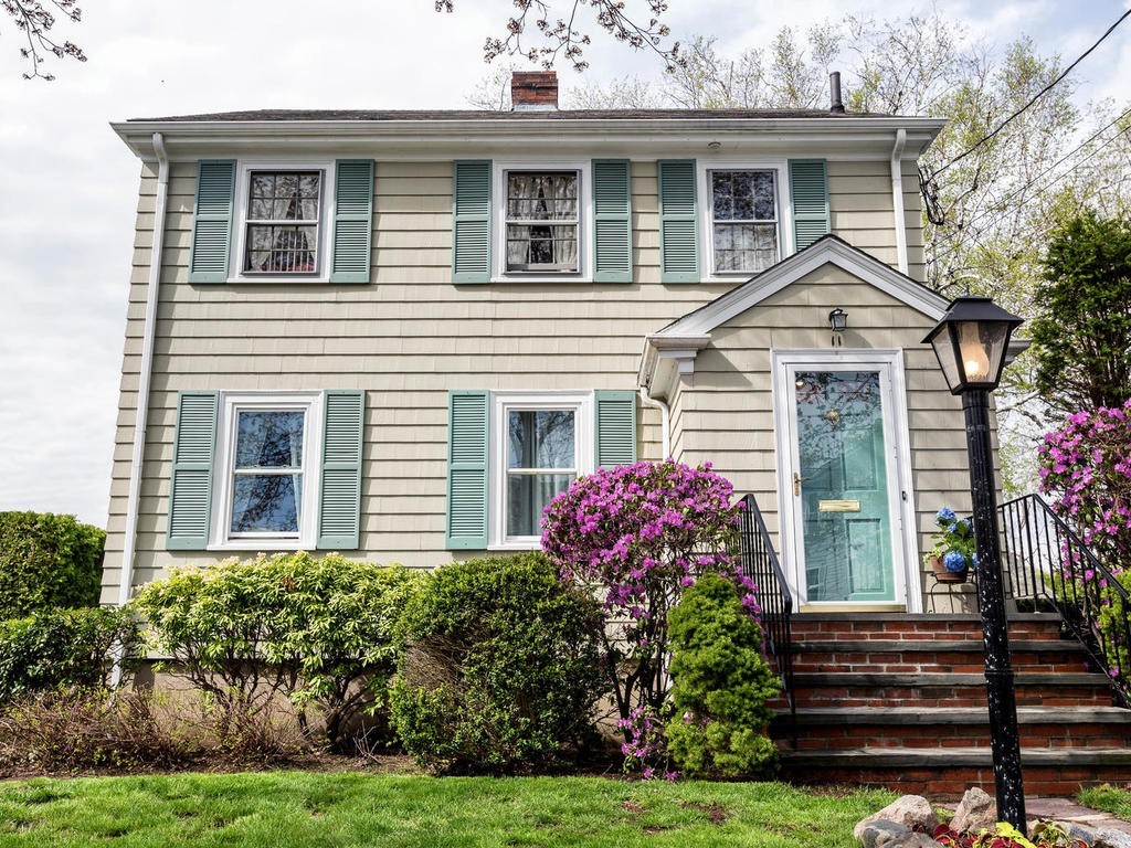 11 Wyman Road Marblehead, MA 01945 - Photo 1 of 23 Gallery Image 1