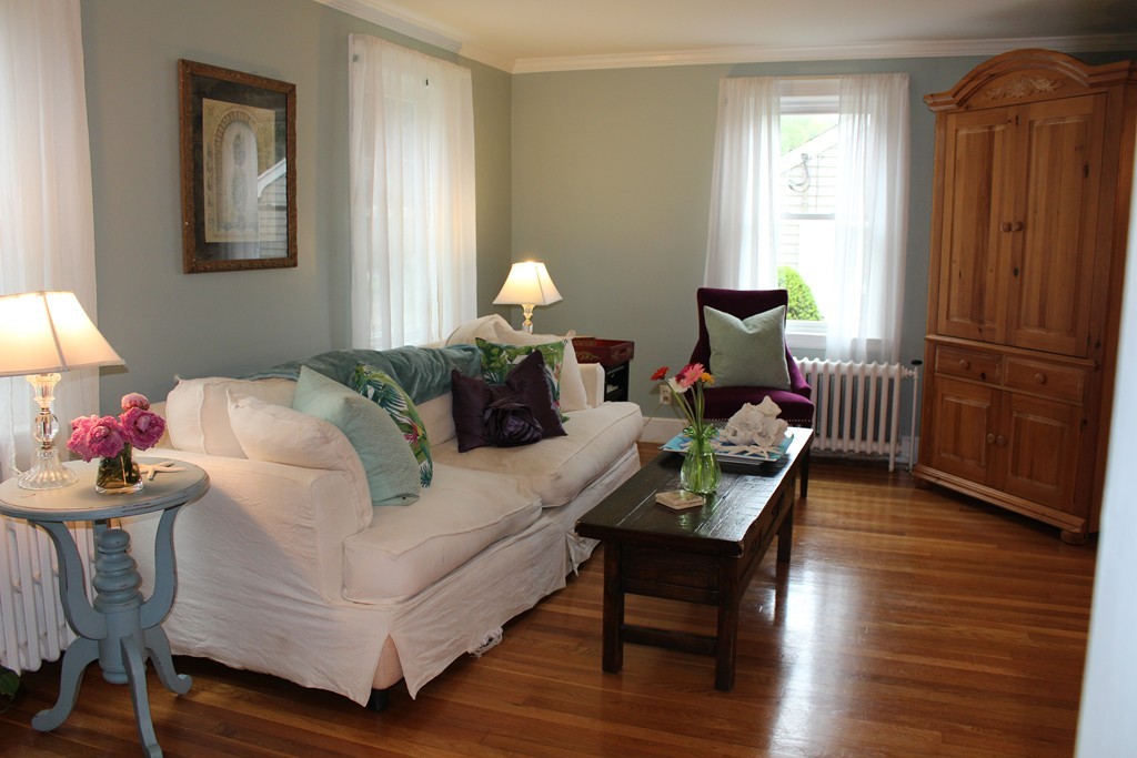11 Wyman Road Marblehead, MA 01945 - Photo 5 of 23 Gallery Image 5